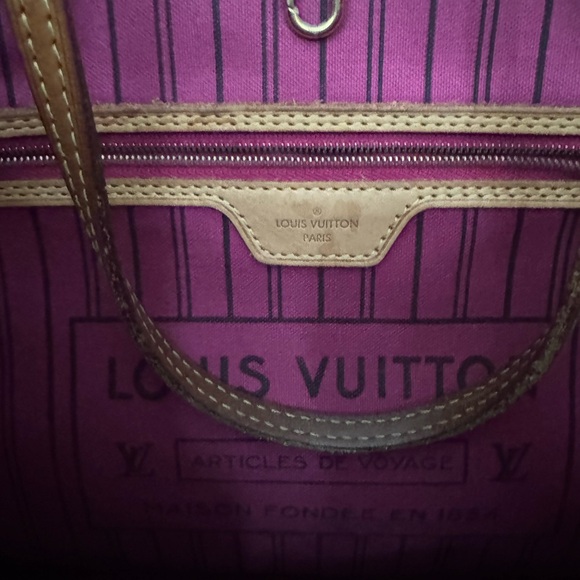 Louis Vuitton Tan and Brown Monogram Shoulder Bag - Picture 4 of 5